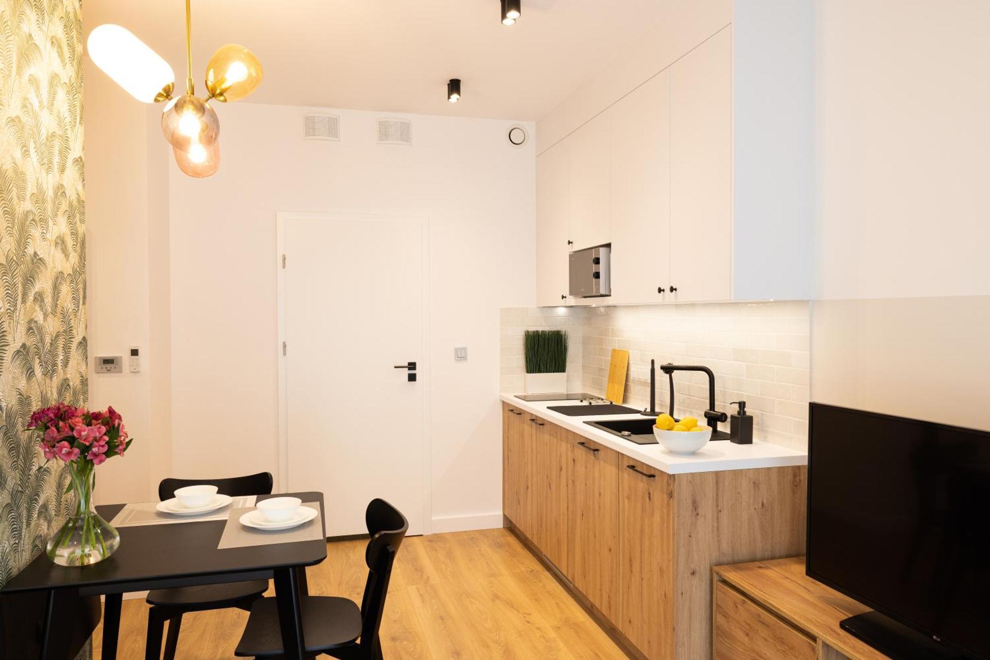 B85 Suites Warszawa Eksteriør bilde